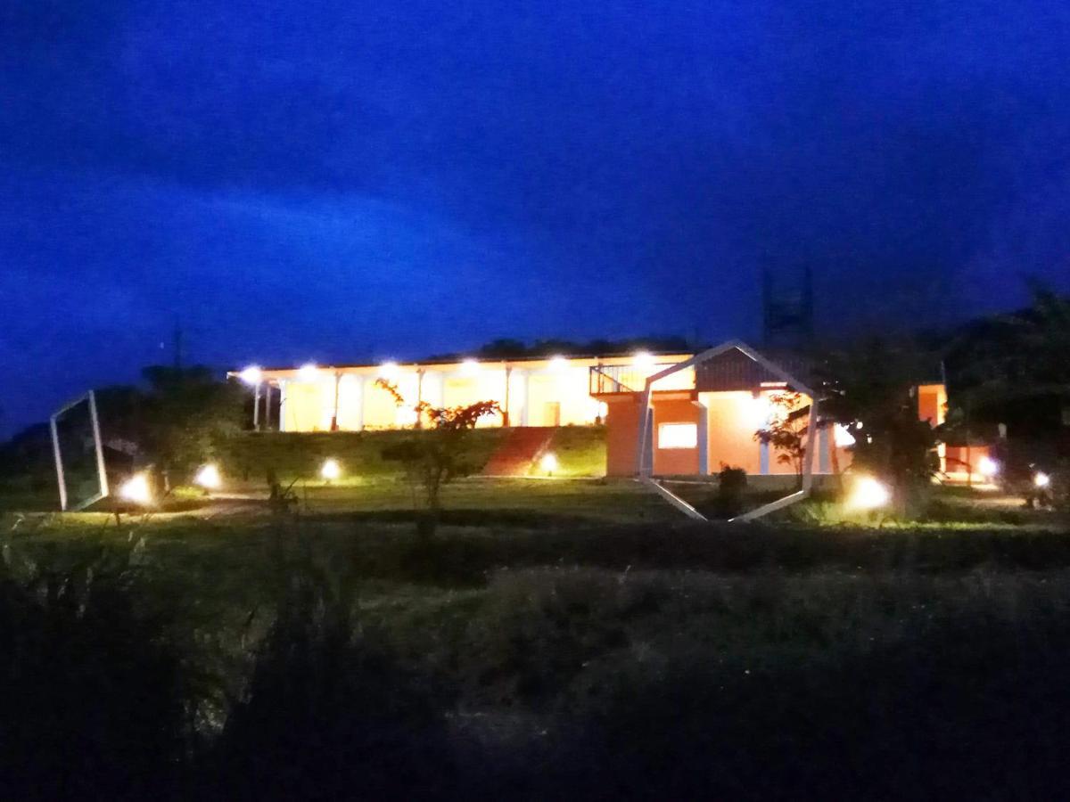 Taitung Sansiantai B&B 成功鎮 エクステリア 写真